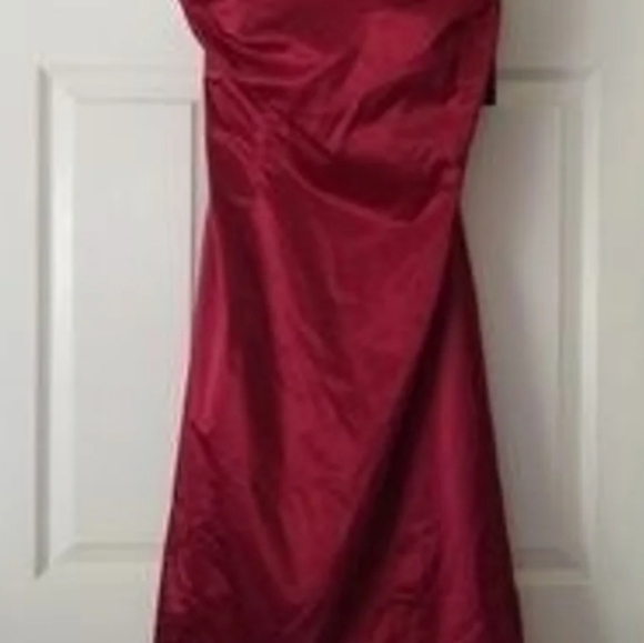 NWT Spiegel Formal Red Satin Gown size 18 - Picture 7 of 11